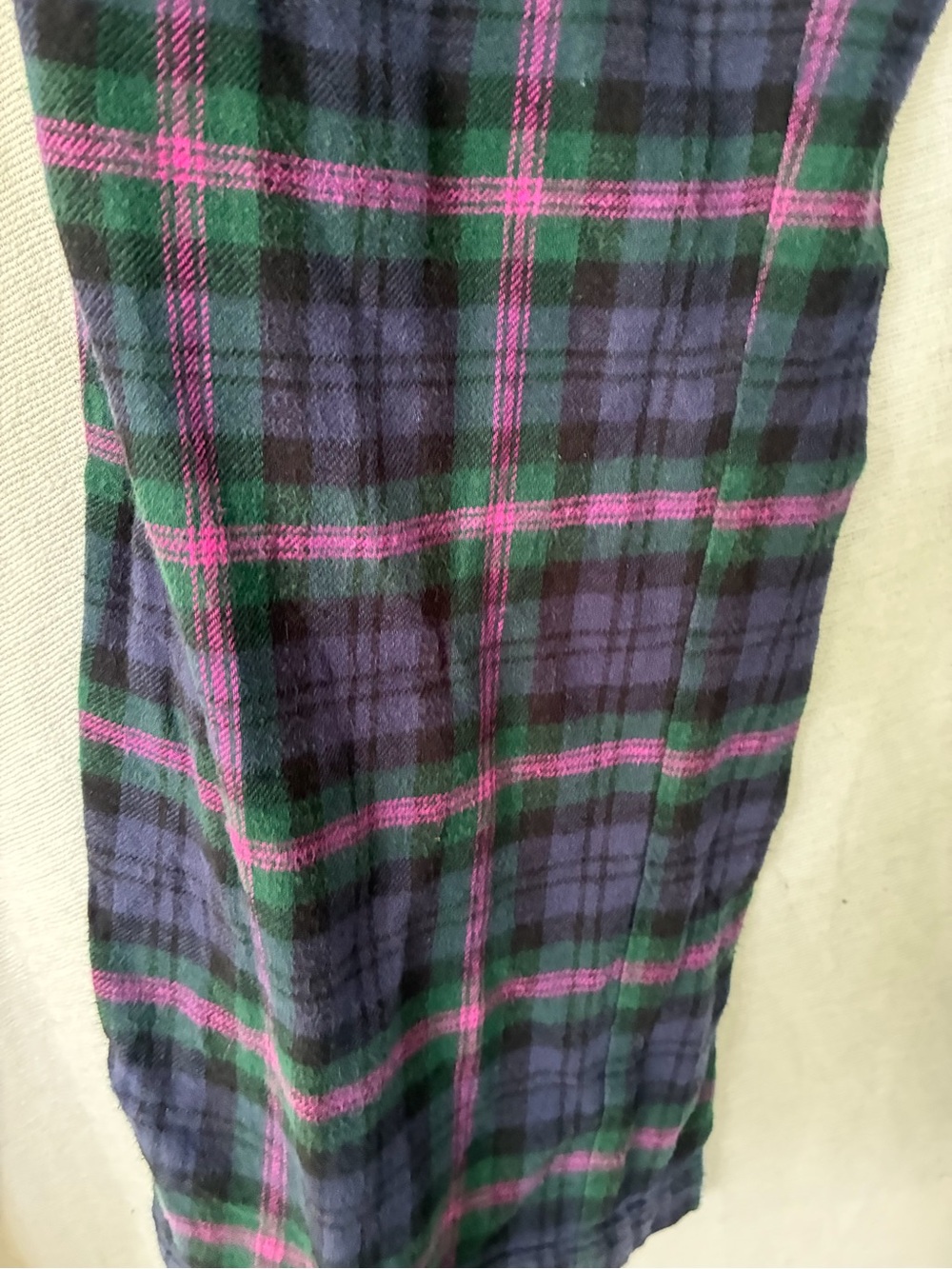 Ralph Lauren Womans Plaid Cotton Flannel Long Sleeve PJs size S Gold Monogram RL - Picture 4 of 13